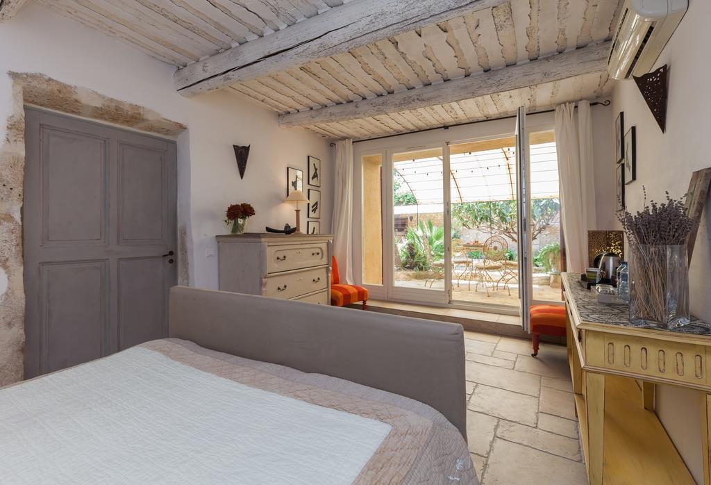 Bed and Breakfast La Louviere Des Bruyeres Robion en Luberon Pokój zdjęcie