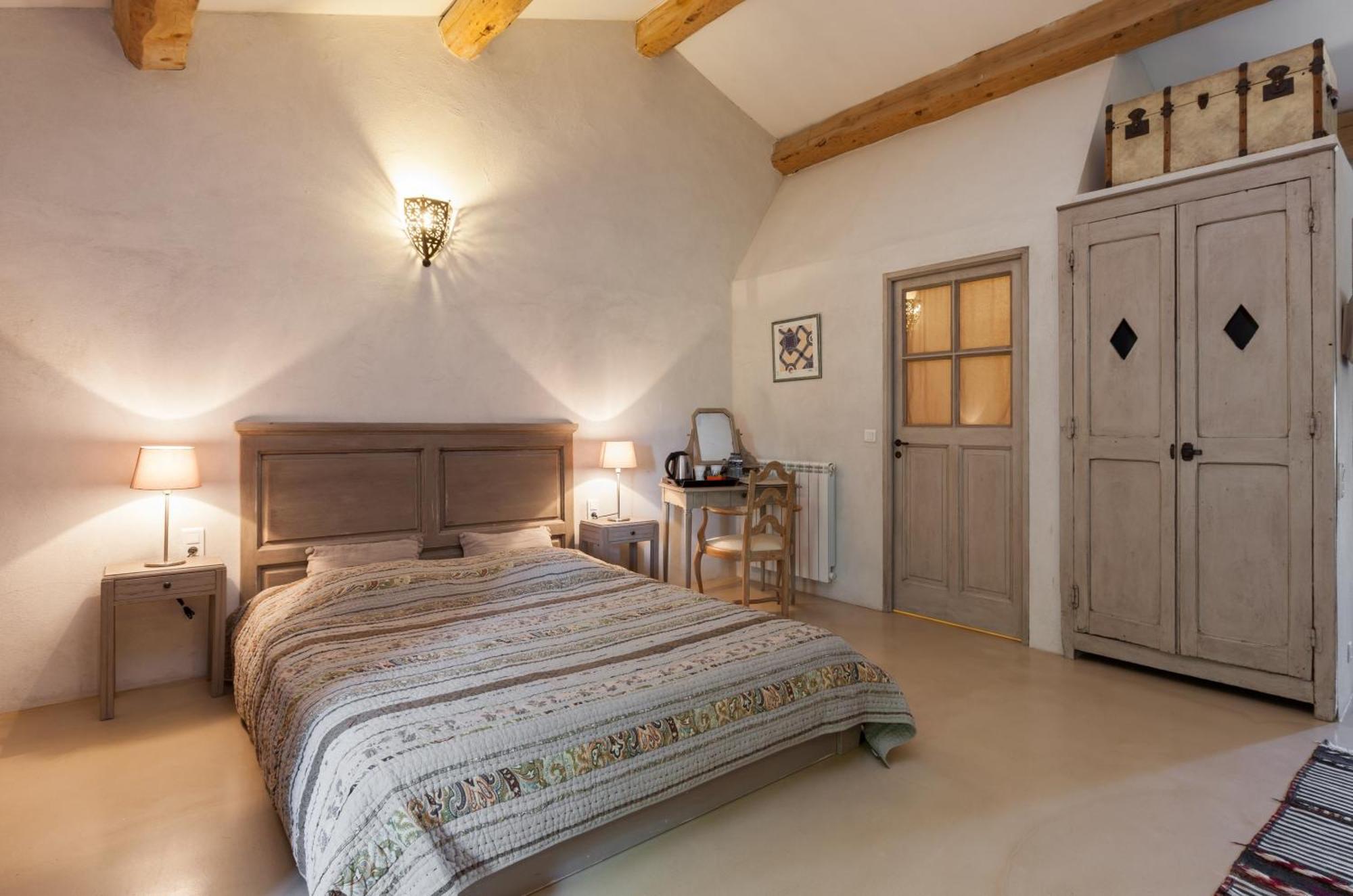 Bed and Breakfast La Louviere Des Bruyeres Robion en Luberon Pokój zdjęcie